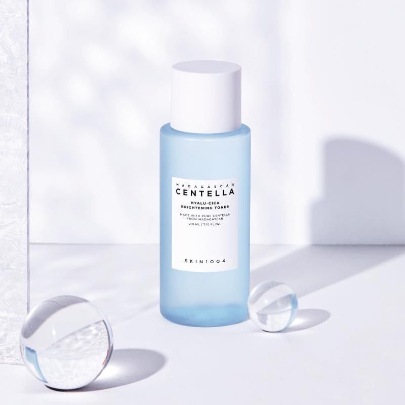 Hyalu cica brightening Toner - Centella